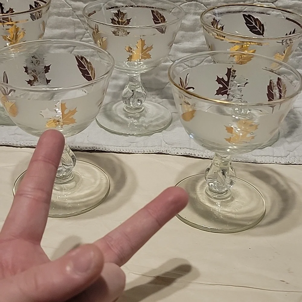 Vintage Libbey Leaf Champagne or Sherbert 4 1/4